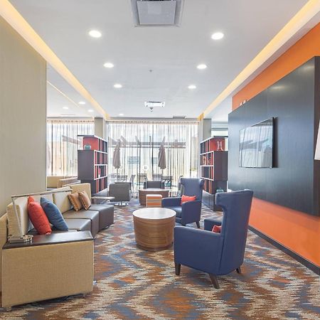 Courtyard By Marriott Saltillo Exteriör bild