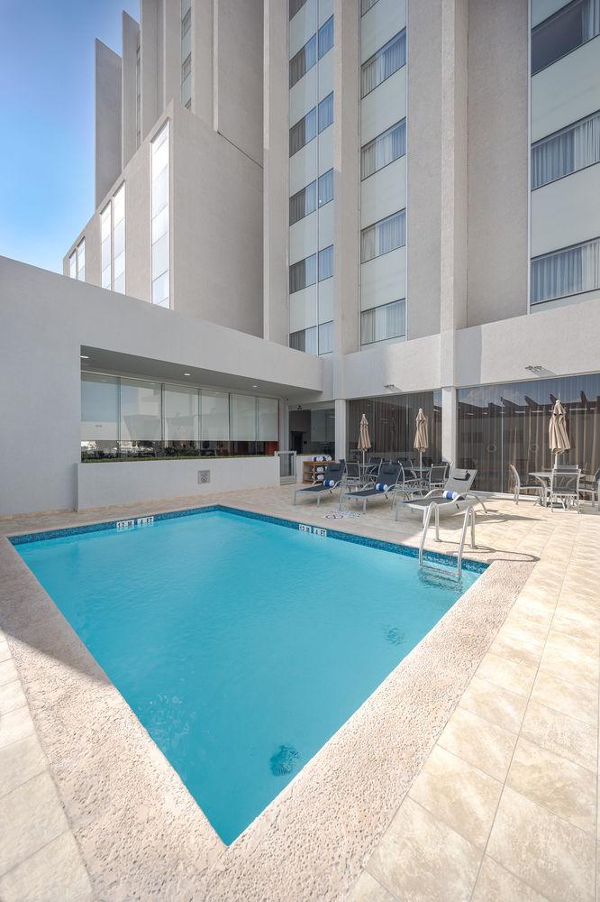 Courtyard By Marriott Saltillo Exteriör bild