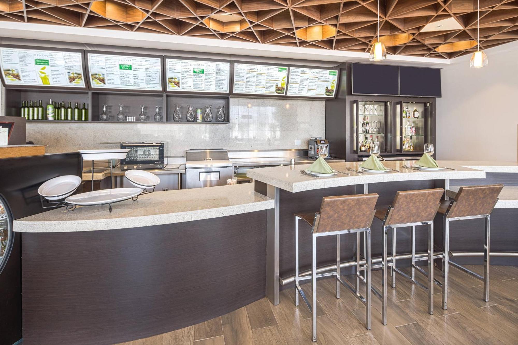 Courtyard By Marriott Saltillo Exteriör bild